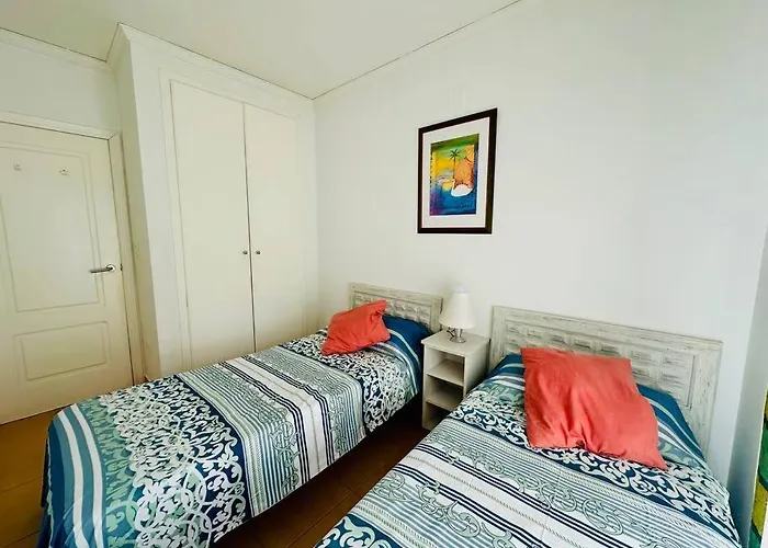 Punta Me Location Near The Les Marines Apartamento