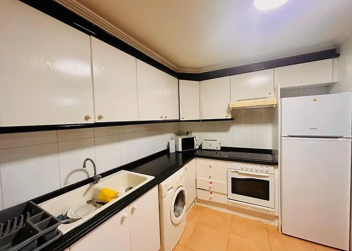 Punta Me Location Near The Les Marines Apartamento